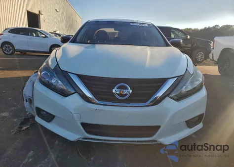 2017 Nissan Altima 2.5 from USA, damaged, VIN 1N4AL3AP4HC184660